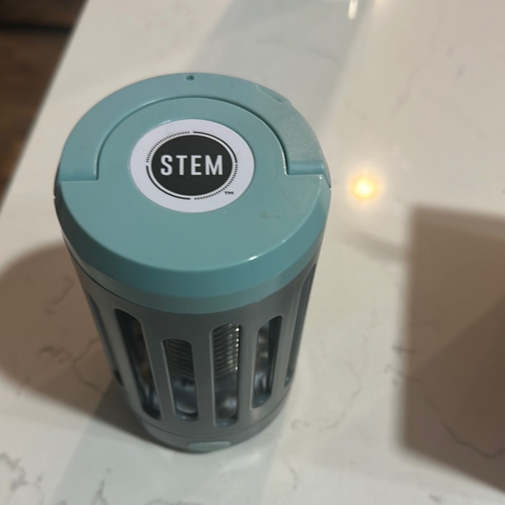 STEM Teal Bug Catcher
